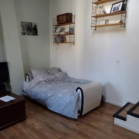 Chez Ma Petite Reine 1