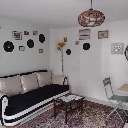 Chez Ma Petite Reine 1 Apartamento *